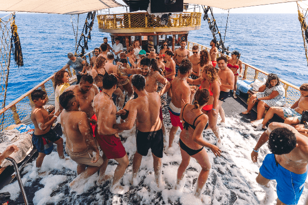 Alanya: Pirate Boat Trip with Lunch and Drinks - 2
